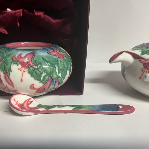 Benaya Fuchsia Garden Creamer and Sugar Bowl set with spoon - Picture 6 of 8